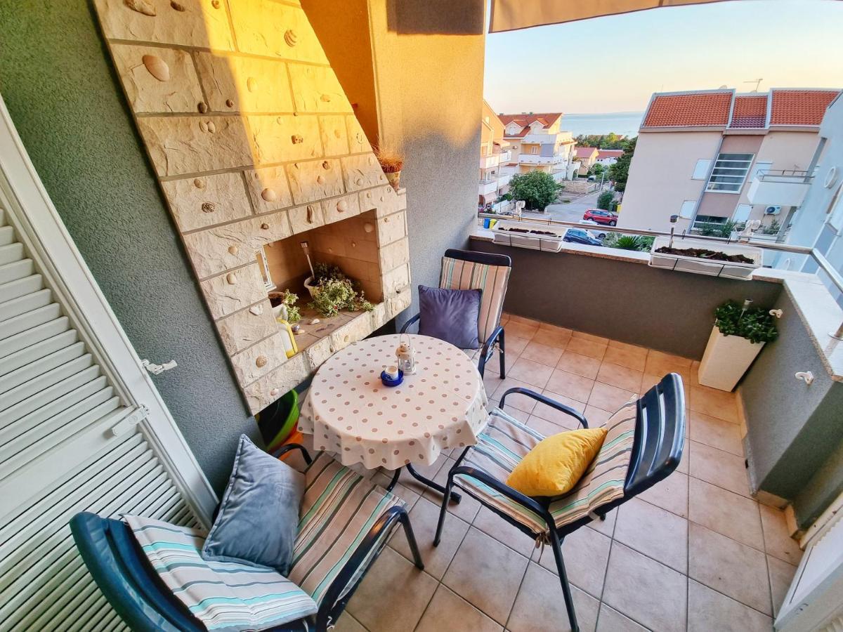 Deluxe Novalja Apartment Exterior photo
